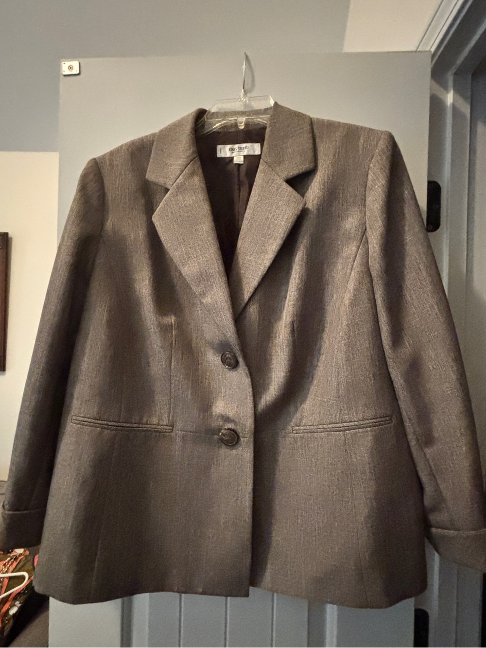 Jones Studio Women's Tan/Brown Two-Button Notch Lapel Blazer